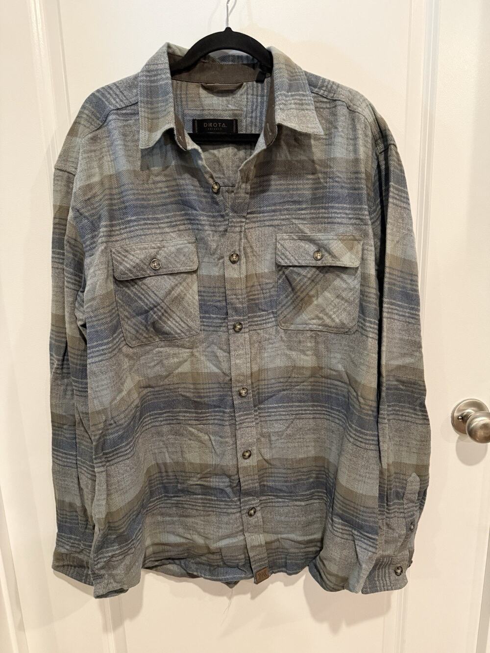 Dakota Grizzly Shirt Mens Sz XXL Gray Plaid Flannel Long Sleeve Button Up Casual